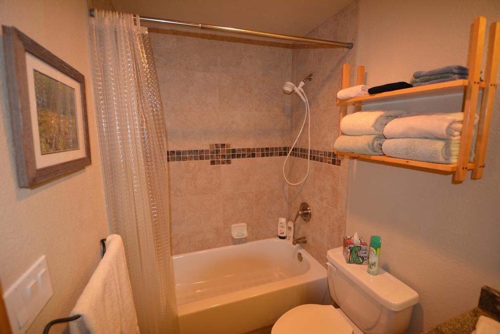Tenderfoot Lodge Keystone Room photo
